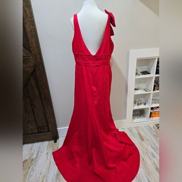 Mac Duggal 49454 Sleeveless V Neck Bow Detail Mermaid Gown NWT size  6 Red - Picture 5 of 6